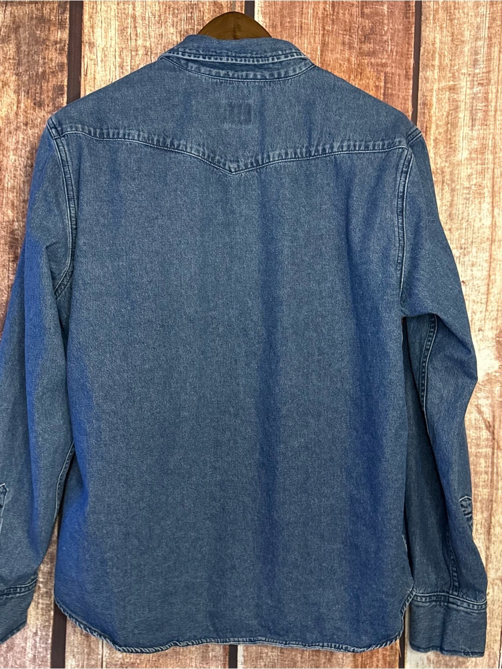 Flint and Tinder Classic Denim Button-Down Shirt - Blue - Picture 6 of 7